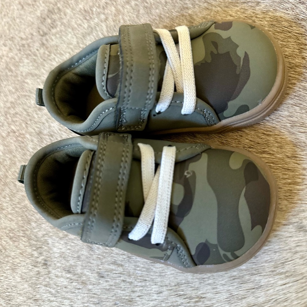 Carters CAMO baby Sneakers